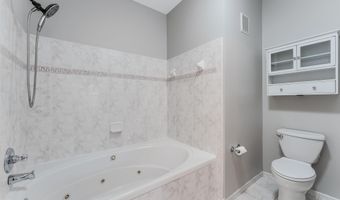 20901 CEDARPOST Sq 101, Ashburn, VA 20147