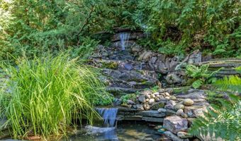 267 S Cove Rd, Burlington, VT 05401