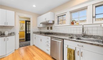 68 Sachuest Way, Middletown, RI 02842