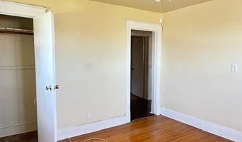 48 New Point Pl, Amityville, NY 11701