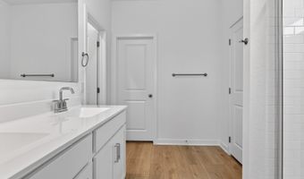 115 Peeps Ct, Adkins, TX 78101