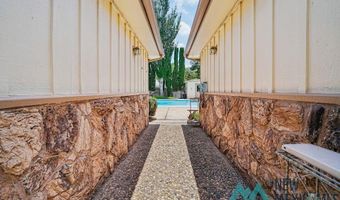 1212 Landsun Dr, Carlsbad, NM 88220