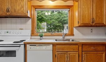 12 Hunt Rd, Bedford, MA 01730