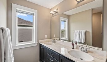 16627 Xeon St NW, Andover, MN 55304