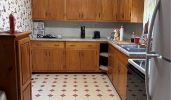 303 W Main St, Andover, OH 44003