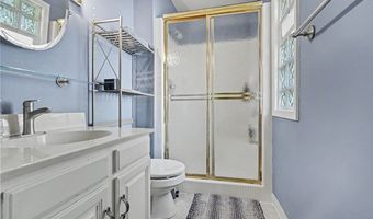 3854 Surfside Cir, Aurora, OH 44202