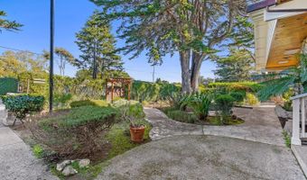 320 Cliff Dr, Aptos, CA 95003