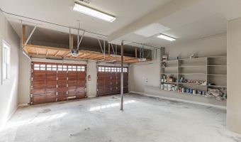 5823 GOLDSBORO Rd, Bethesda, MD 20817