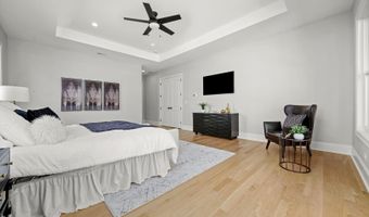 1418 W Maude Ave, Arlington Heights, IL 60004