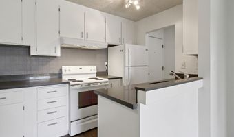 950 Shorepoint Ct 307, Alameda, CA 94501