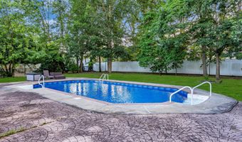 11 Orchid Ln, Barnegat, NJ 08005