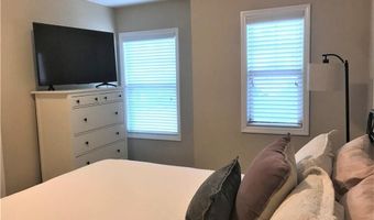 1055 HAMPTON OAKS Dr, Alpharetta, GA 30004