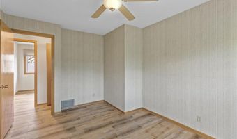 4348 Arden View Ct, Arden Hills, MN 55112