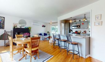 5 Crawford Dr, Bath, ME 04530