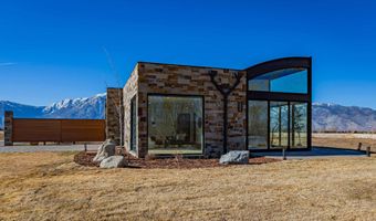 557 Wyatt Ln, Gardnerville, NV 89460
