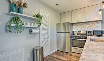 1 Big Sky Dr 6, Alloway, NJ 07462