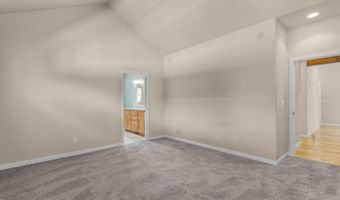 2612 NW Lemhi Pass Dr, Bend, OR 97703