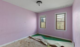 922 Addison St, Adrian, MI 49221
