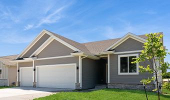 1020 2nd St NE, Altoona, IA 50009