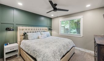 413 NE 7th St, Ankeny, IA 50021