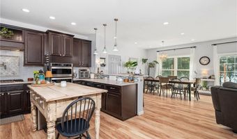 420 E Wallum Lake Rd, Burrillville, RI 02859