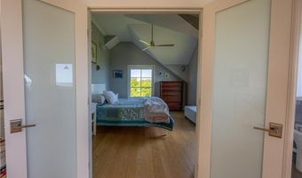1448 Mohegan Trl, Block Island, RI 02807
