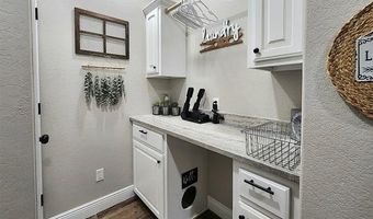 33765 S Coves Dr, Afton, OK 74331