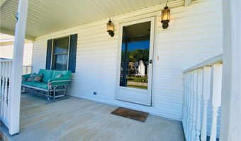869 MOSS CANYON Dr, Amherst, OH 44001