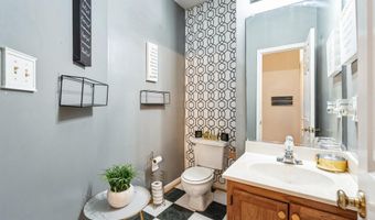 822 FARAWAY Ct, Bowie, MD 20721