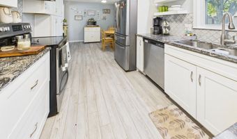 6180 N Akron Dr, Alexandria, IN 46001