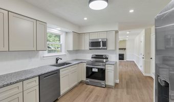 2208 Pine Knoll Ave, Columbus, OH 43229