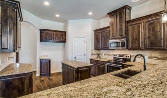 713 Westgate Dr, Aledo, TX 76008