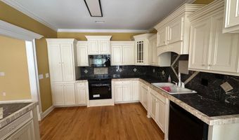 348 Laurelwood Dr, Boiling Springs, SC 29316
