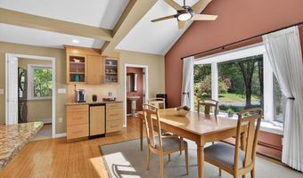 28 Algonquin Ave, Andover, MA 01810