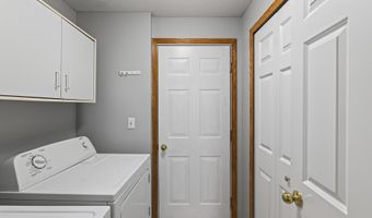 6524 154th St W 107, Apple Valley, MN 55124