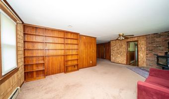 720 Bennett Rd, Angola, NY 14006
