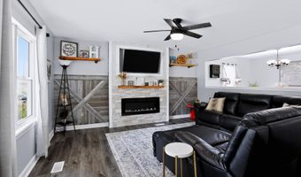 315 S Main St, Advance, IN 46102