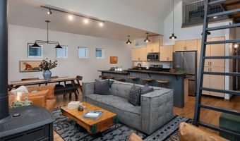 518 E Cottonwood St, Bozeman, MT 59715