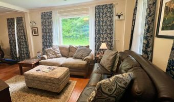 447 Maple Ave, Amsterdam, NY 12010