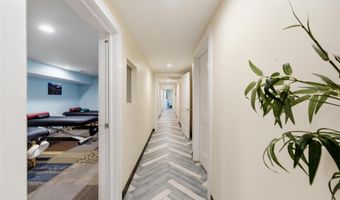 209 Broadway, Amityville, NY 11701