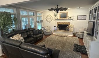 105 Willow Dr, Andalusia, AL 36421