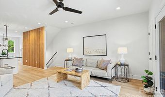 1312 Carolyn Dr, Charlotte, NC 28205