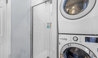 27 Ferncliff Ave, North Providence, RI 02911