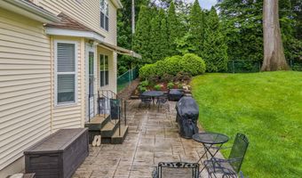 274 Woodlawn Ave, Albany, NY 12208