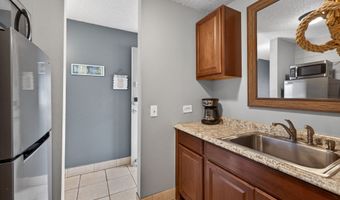 75-5776 KUAKINI Hwy 349, Kailua Kona, HI 96740