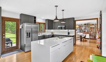 7873 Highway O, Ash Grove, MO 65604