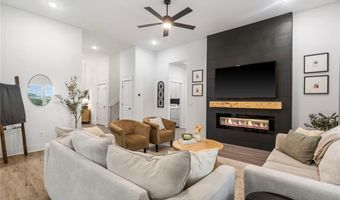 1200 Whistler St, Bentonville, AR 72713