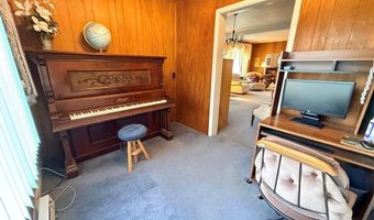 317 3rd St, Ashton, ID 83420