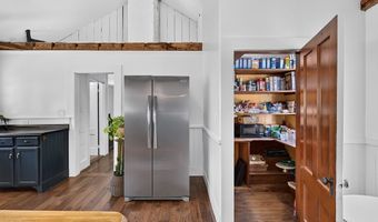 105 South St, Barre, MA 01005