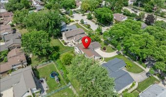 3026 N Stratford Rd, Arlington Heights, IL 60004